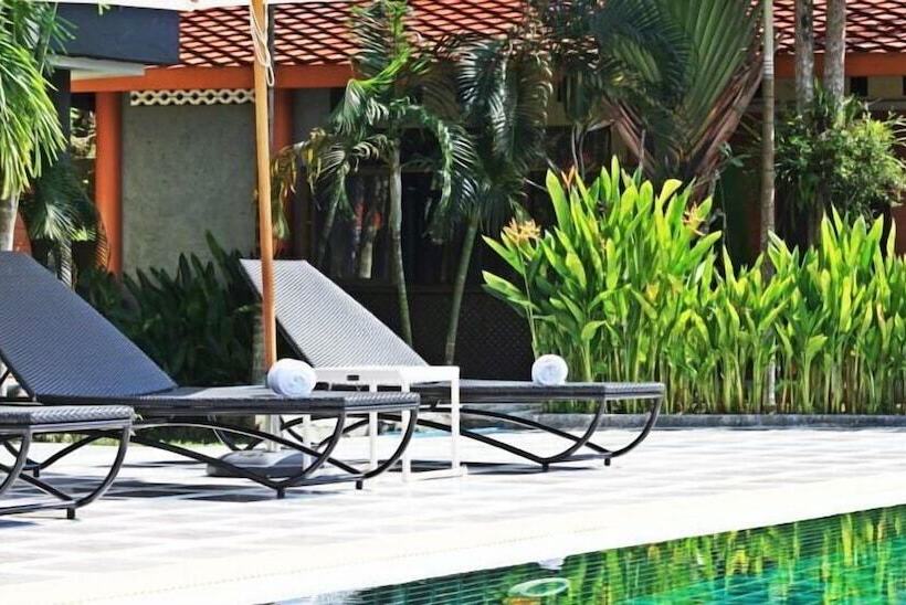 Royal Lee Resort & Spa