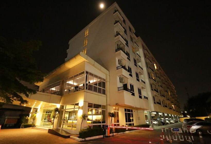 Fotos del hotel The Royal Bee Apart:  14