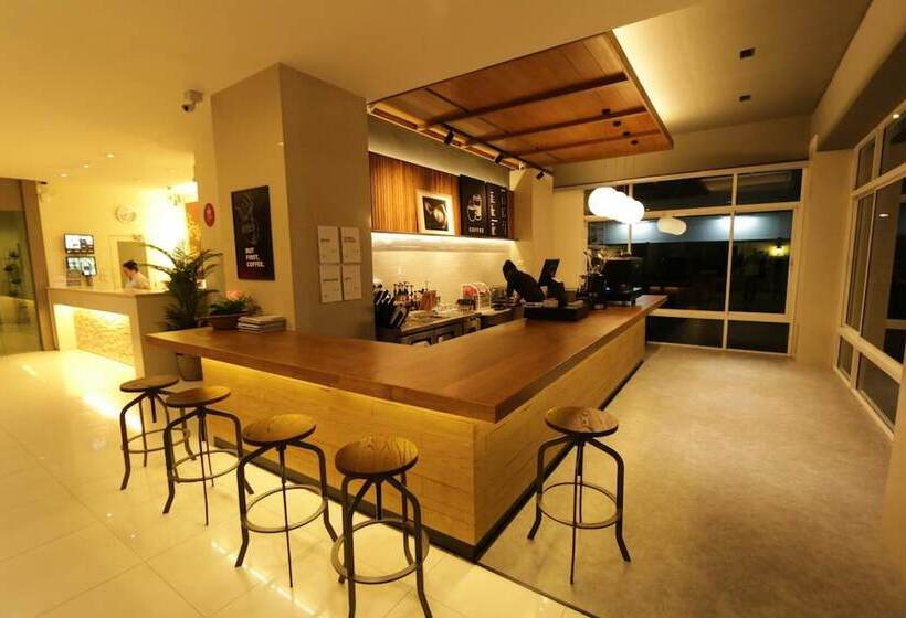 Fotos del hotel The Royal Bee Apart:  5