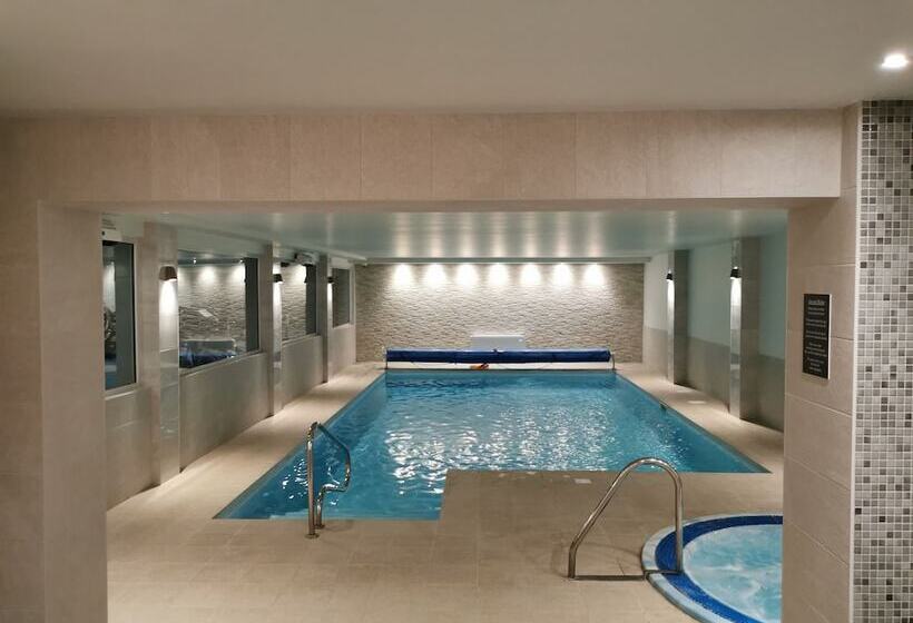 Fotos del hotel The Beeches  & Leisure Club:  2