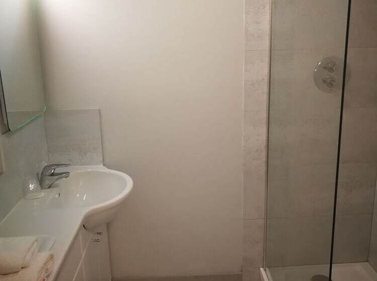 Fotos del hotel The Beeches  & Leisure Club:  21