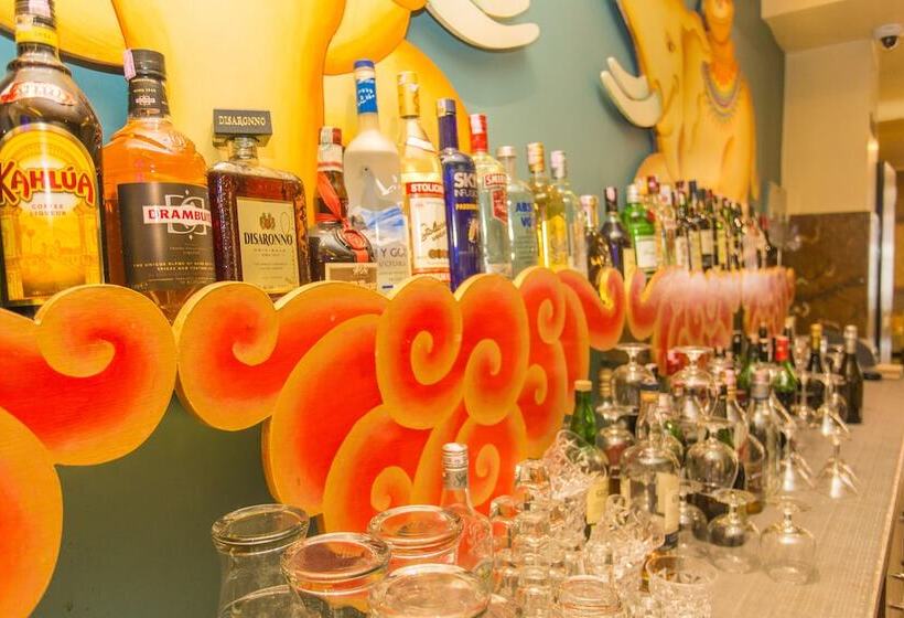 Fotos del hotel Yatri Suites And Spa, Kathmandu:  8