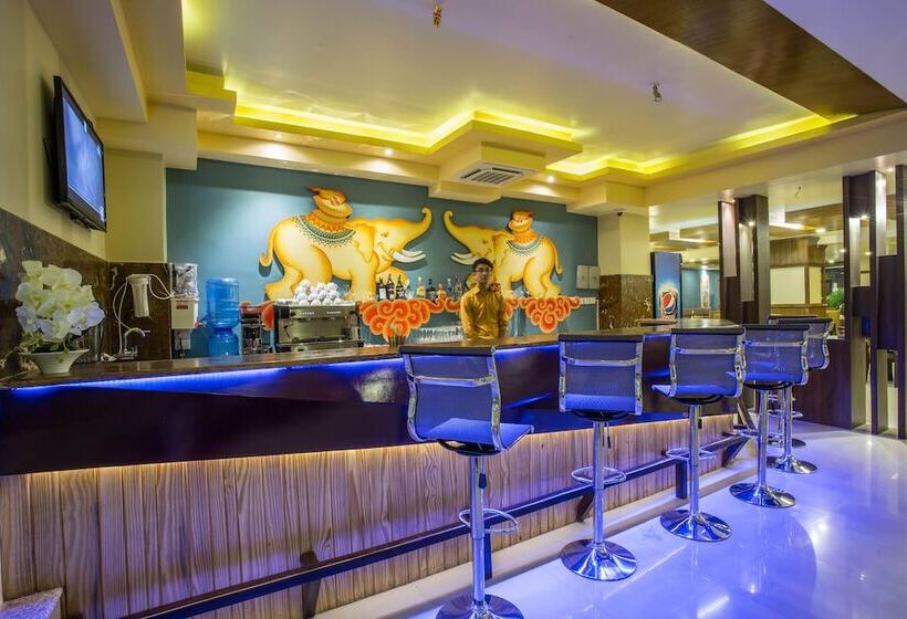 Fotos del hotel Yatri Suites And Spa, Kathmandu:  4