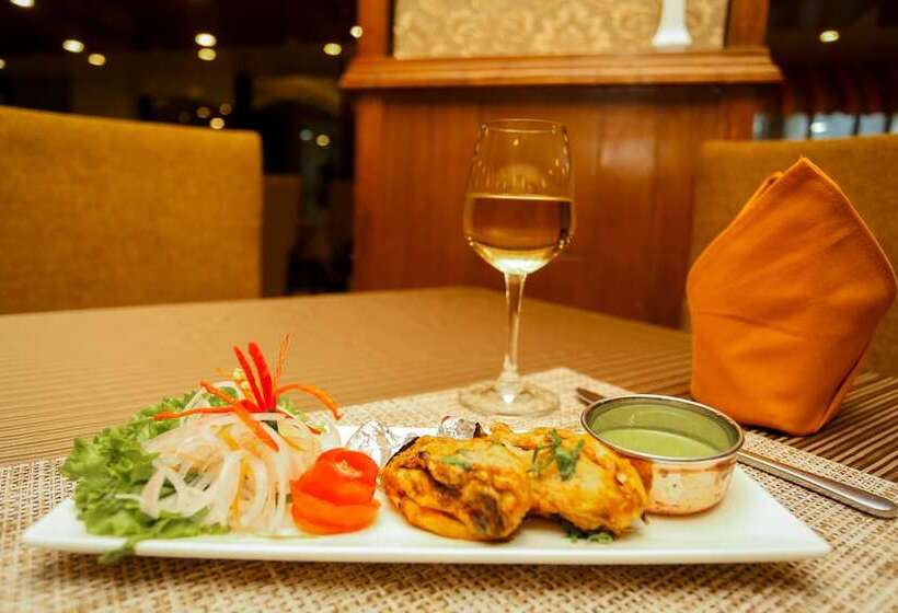 Fotos del hotel Yatri Suites And Spa, Kathmandu:  13