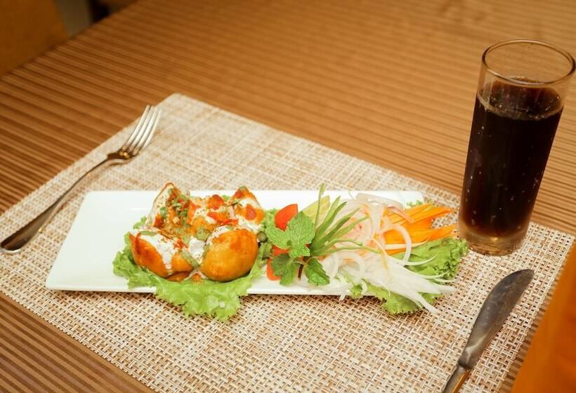 Fotos del hotel Yatri Suites And Spa, Kathmandu:  21