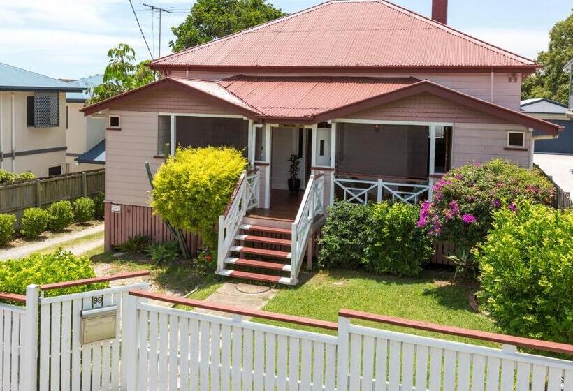 Fotos del hotel 99 Kirkland Bed & Breakfast:  15