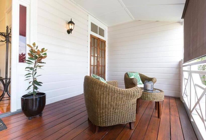 Fotos del hotel 99 Kirkland Bed & Breakfast:  12