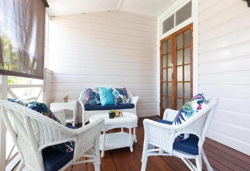 Fotos del hotel 99 Kirkland Bed & Breakfast:  4