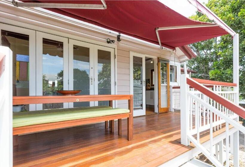 Fotos del hotel 99 Kirkland Bed & Breakfast:  19