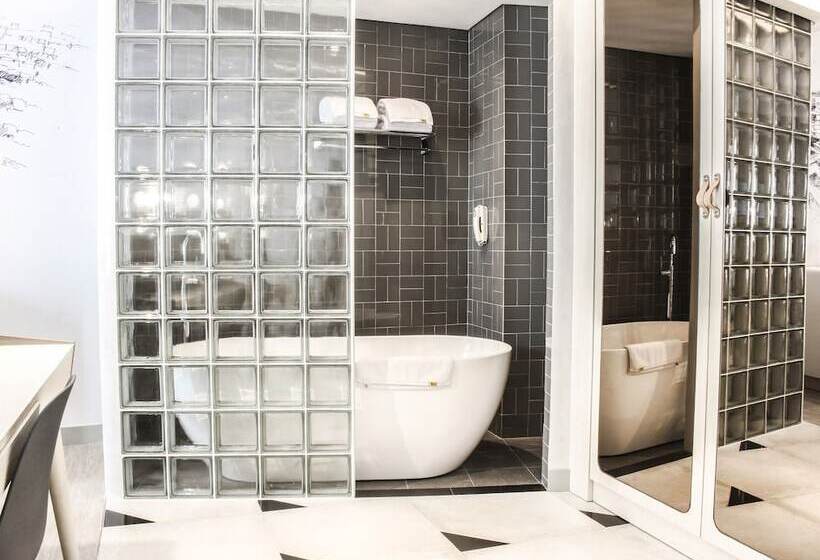 Fotos del hotel Yello Hotel Harmoni:  17