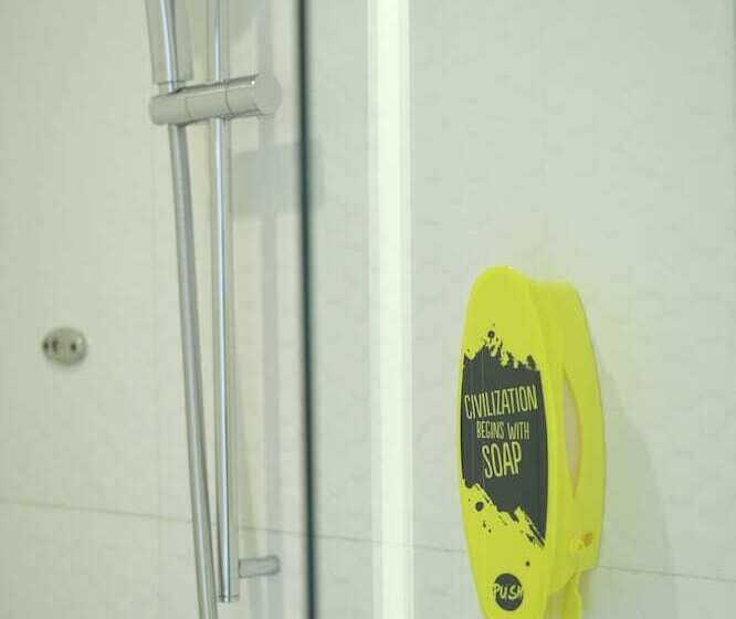 Fotos del hotel Yello Hotel Harmoni:  16