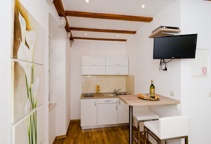 Fotos del hotel Apartments Raic:  12