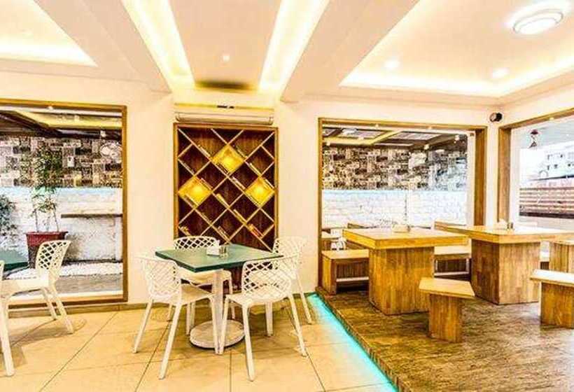 Fotos del hotel Fab Imperio Baner:  4