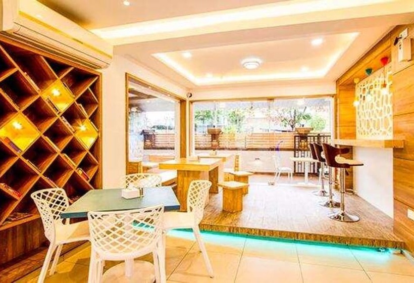 Fotos del hotel Fab Imperio Baner:  11