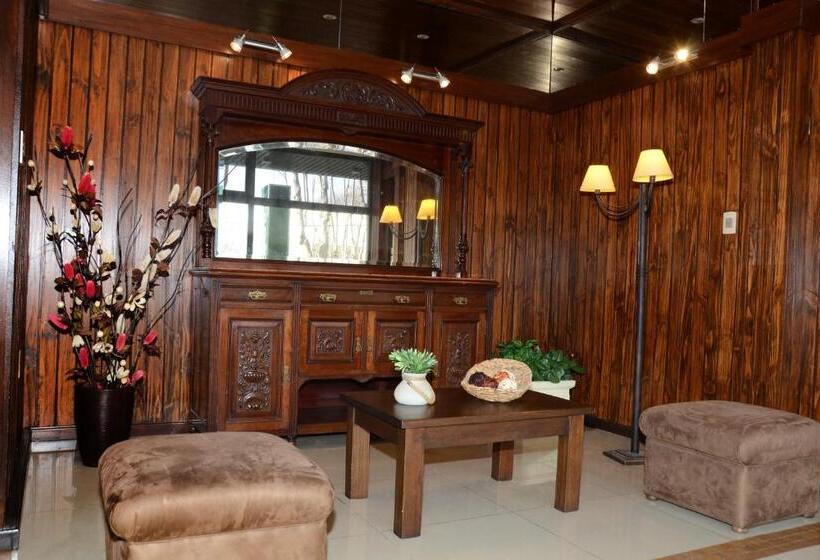 Fotos del hotel Leoncia:  24