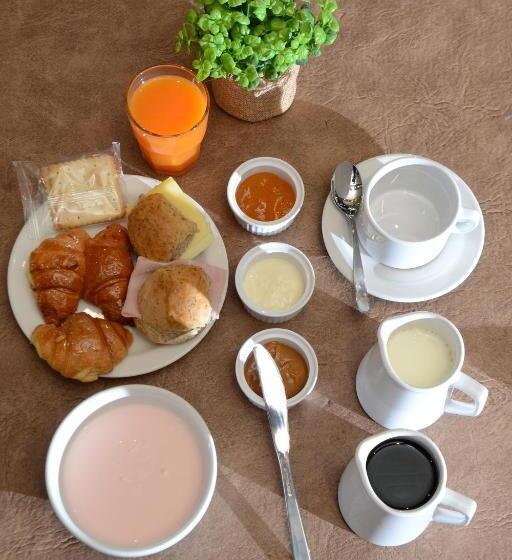 Fotos del hotel Leoncia:  13