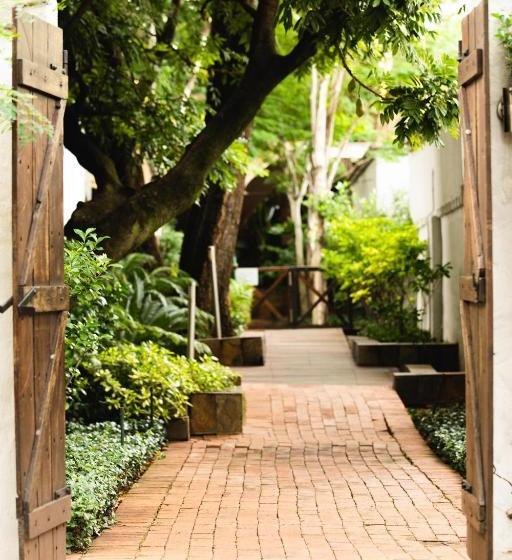 Fotos del hotel Village Ridge Boutique Stays:  8