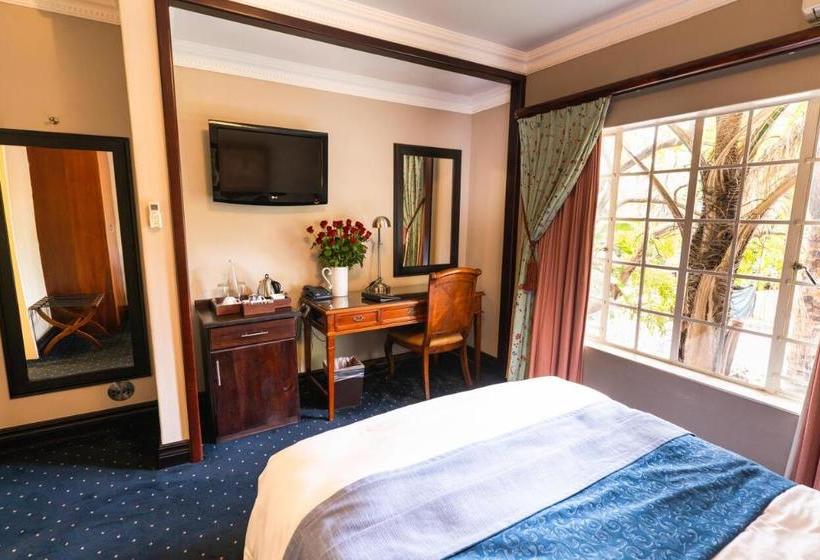 Village Ridge Boutique Stays