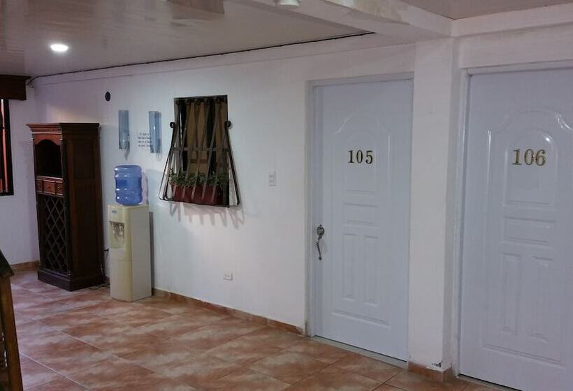 Fotos del hotel Riparbella:  9