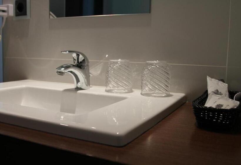 Fotos del hotel Lazza:  6