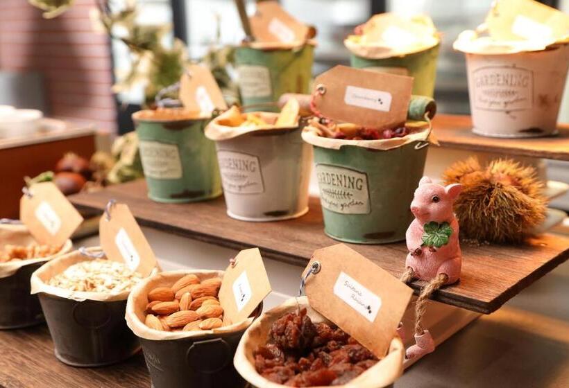 Fotos del hotel Osaka Corona:  17