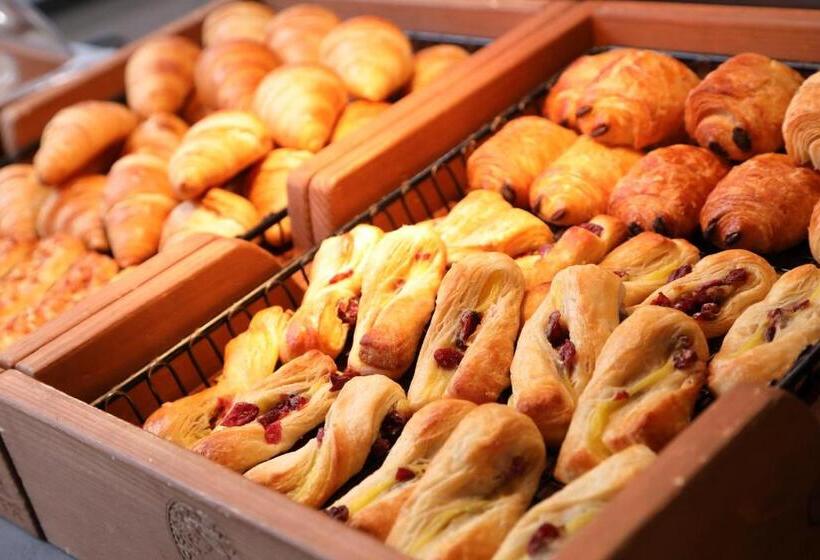 Fotos del hotel Osaka Corona:  21