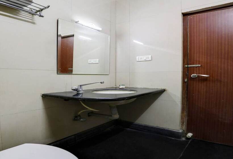 Fotos del hotel Everest Comforts:  5