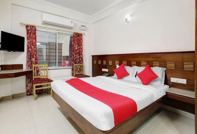 Fotos del hotel Everest Comforts:  11