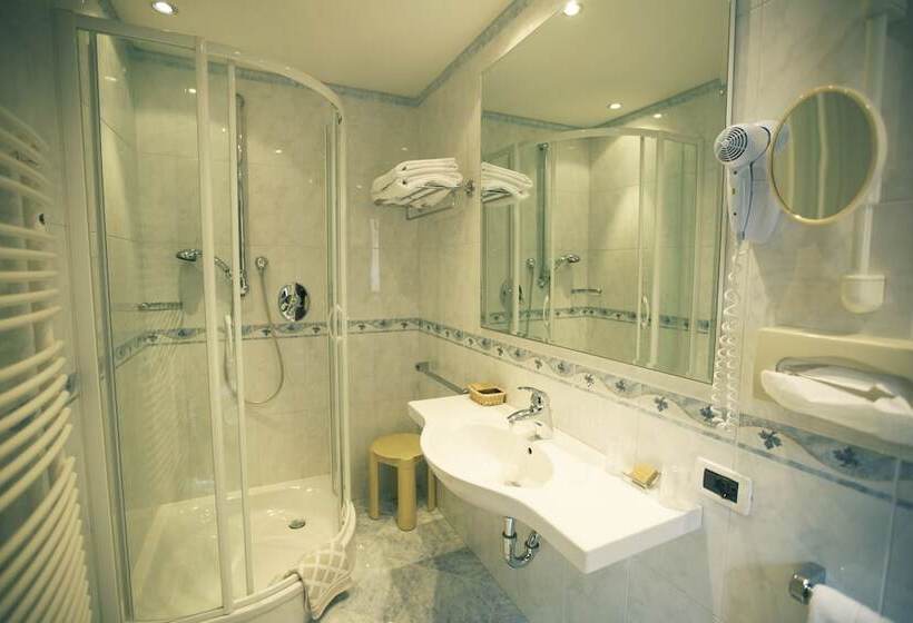 Fotos del hotel Garni Concordia - Dolomites Home:  17