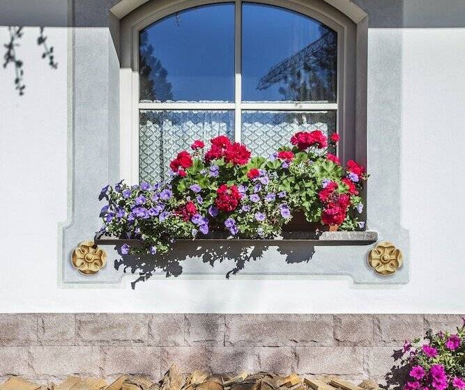 Fotos del hotel Garni Concordia - Dolomites Home:  15