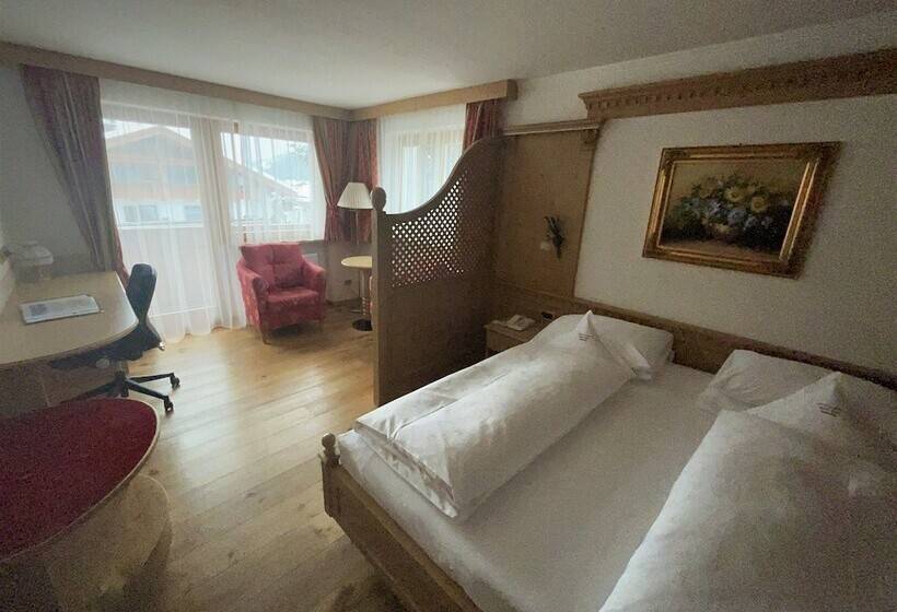 Fotos del hotel Garni Concordia - Dolomites Home:  18