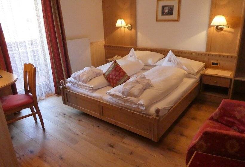 Fotos del hotel Garni Concordia - Dolomites Home:  13