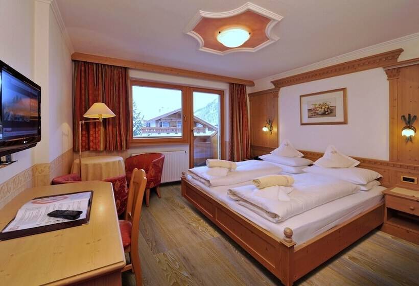 Fotos del hotel Garni Concordia - Dolomites Home:  10