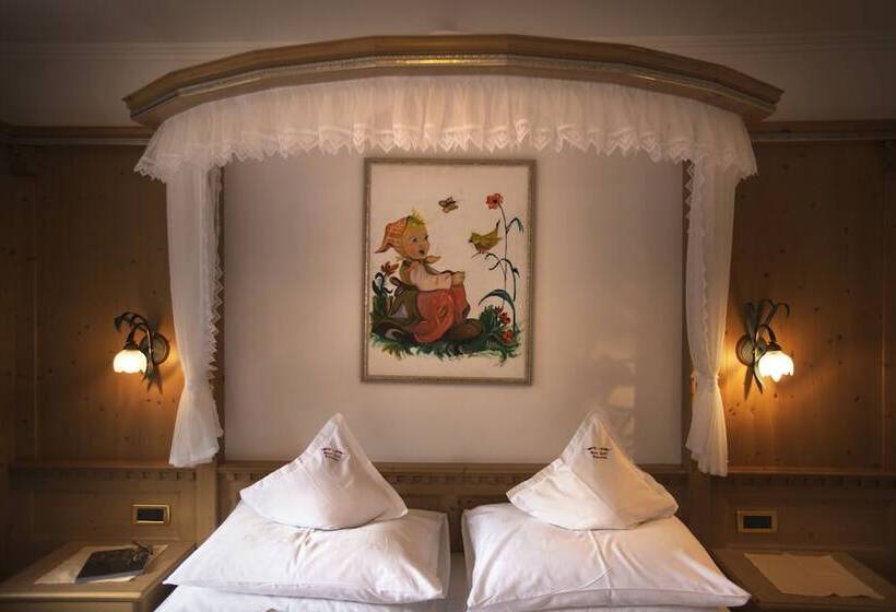 Fotos del hotel Garni Concordia - Dolomites Home:  21