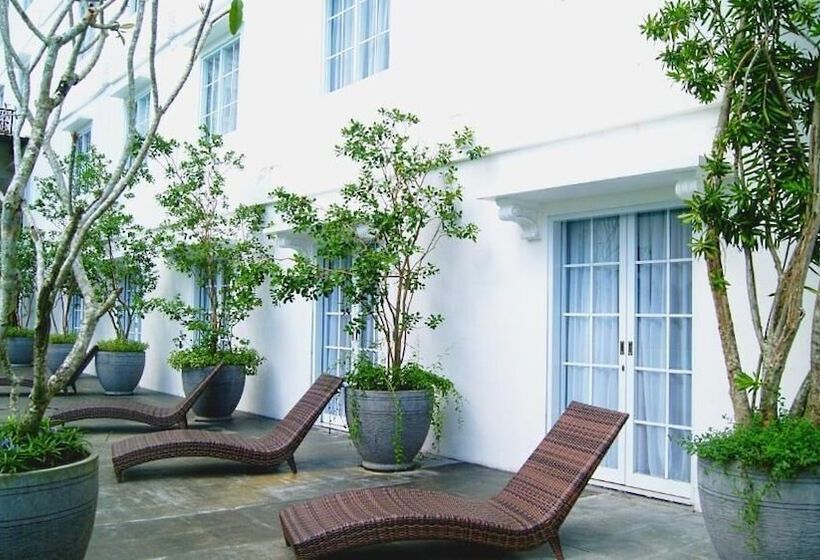 Fotos del hotel D'senopati Malioboro Grand:  5