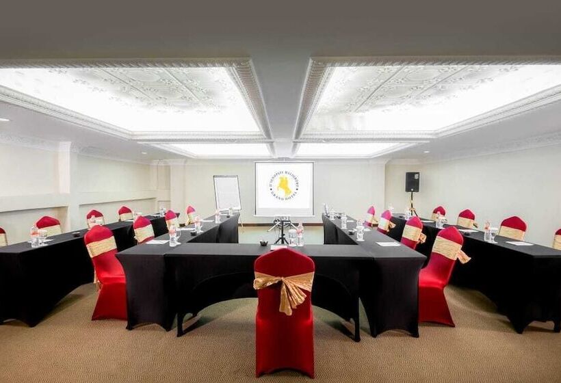 Fotos del hotel D'senopati Malioboro Grand:  4