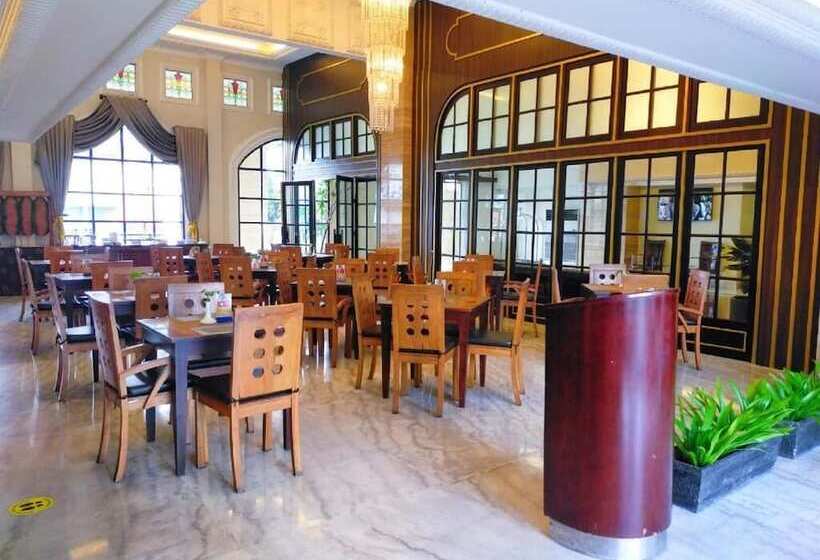 Fotos del hotel D'senopati Malioboro Grand:  11