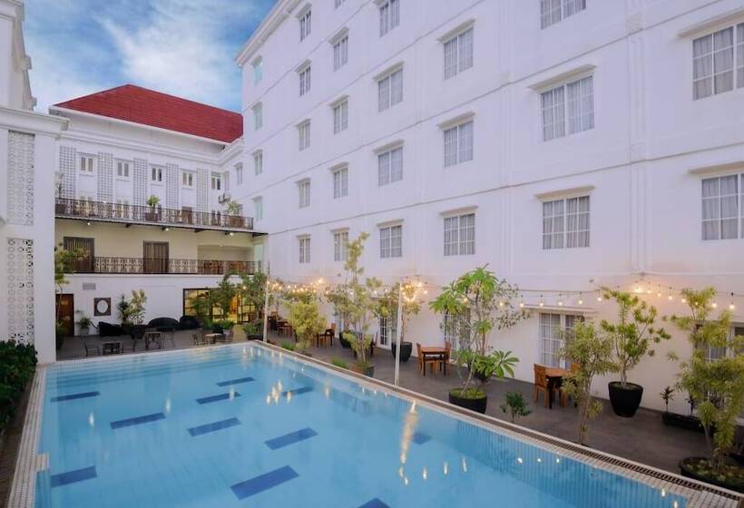 Fotos del hotel D'senopati Malioboro Grand:  10