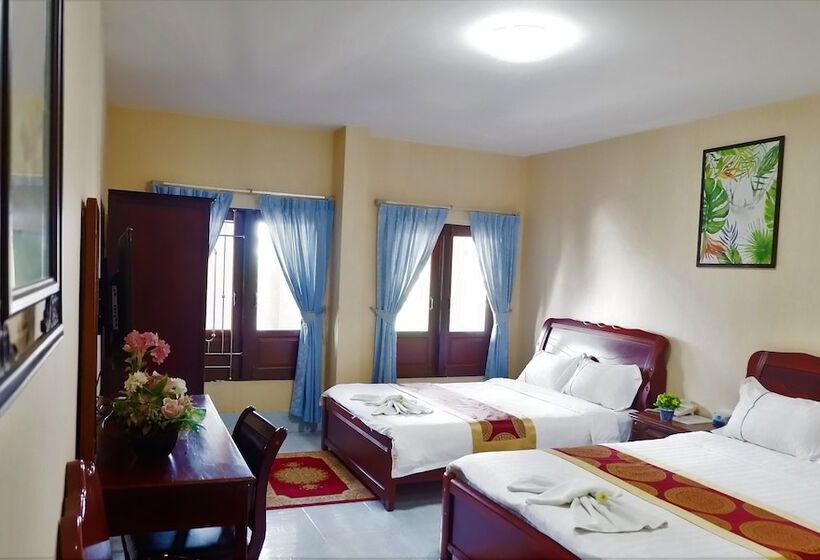 Fotos del hotel Lyly:  5