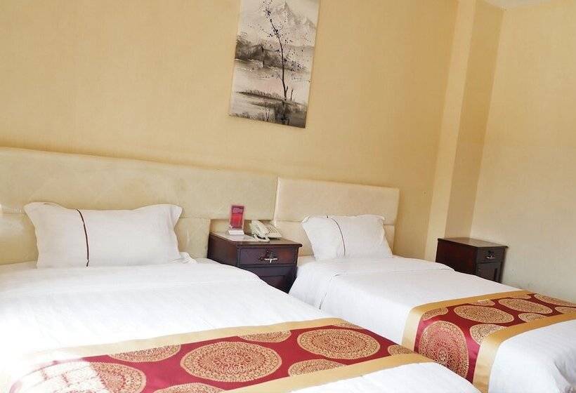 Fotos del hotel Lyly:  8