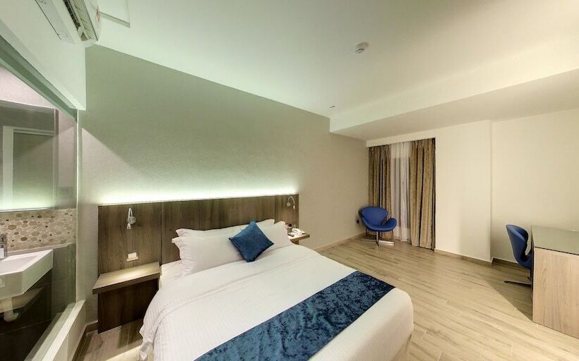 Fotos del hotel Flora By Crossroads:  19