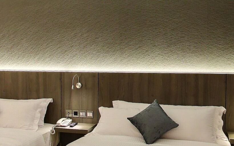 Fotos del hotel Flora By Crossroads:  12