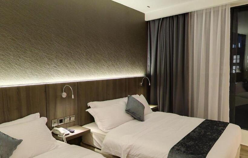 Fotos del hotel Flora By Crossroads:  17