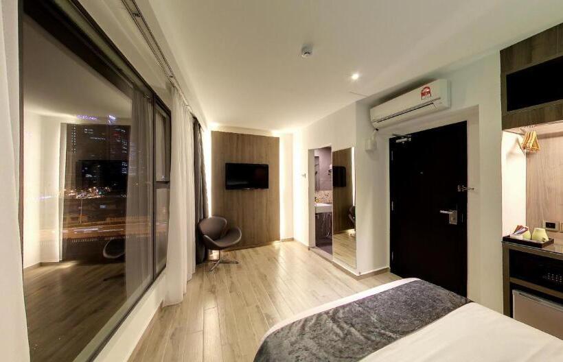 Fotos del hotel Flora By Crossroads:  23