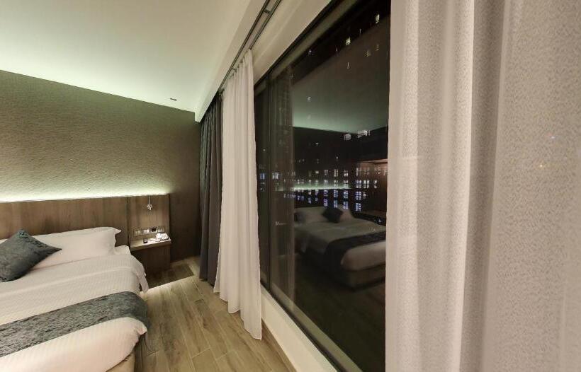 Fotos del hotel Flora By Crossroads:  24