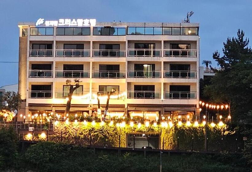 Fotos del hotel Cheonjiyeon Crystal:  14