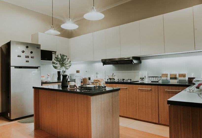 Fotos del hotel House Of Moedjito:  13