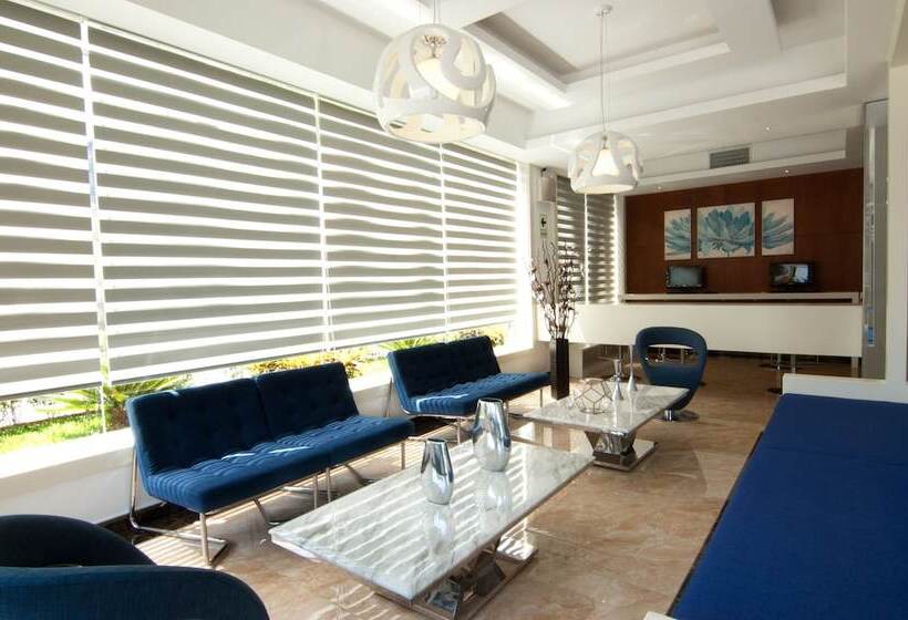 Fotos del hotel Lyz Business:  13