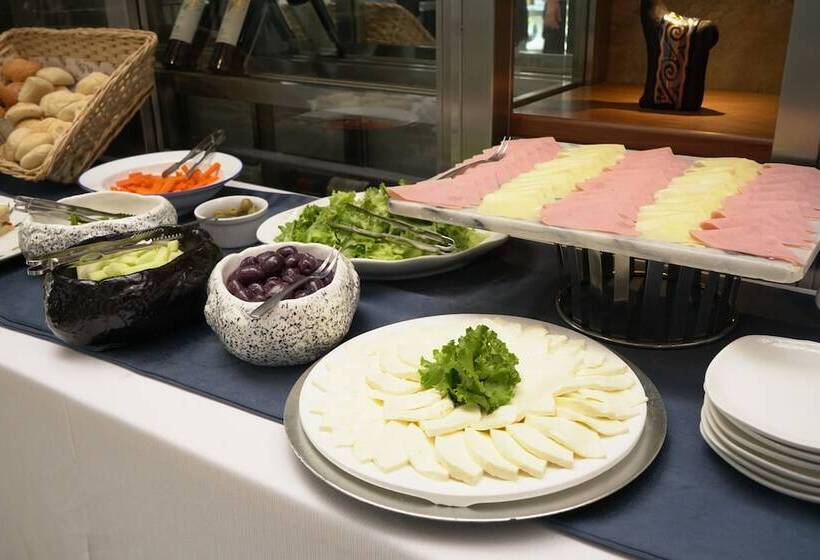 Fotos del hotel Lyz Business:  4