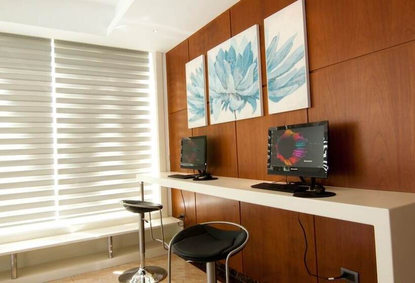 Fotos del hotel Lyz Business:  23